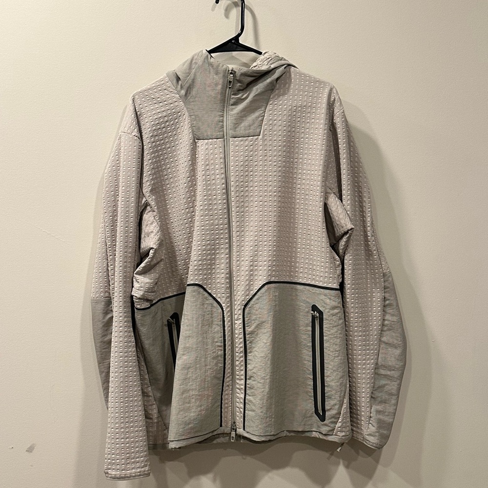 Lululemon Men’s Water Repellant Fleece Hiking Jacket in Gray